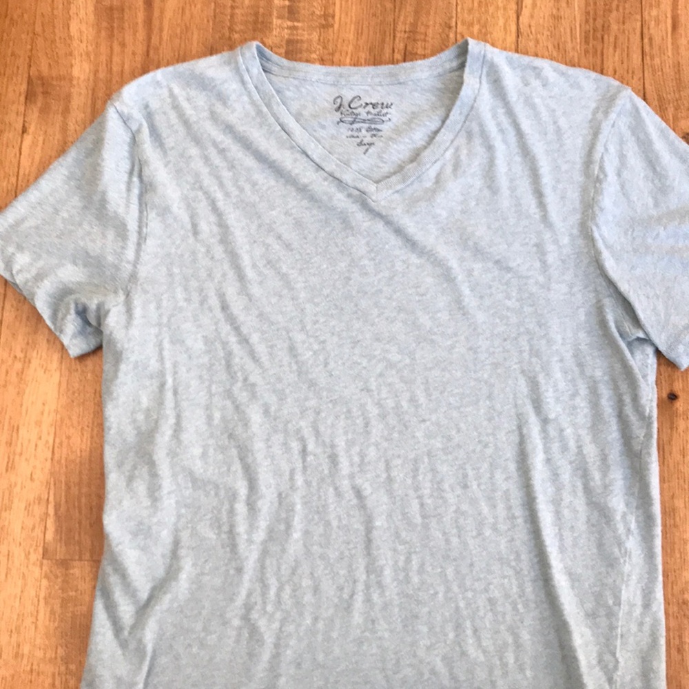 J. Crew Men’s v-neck Tee